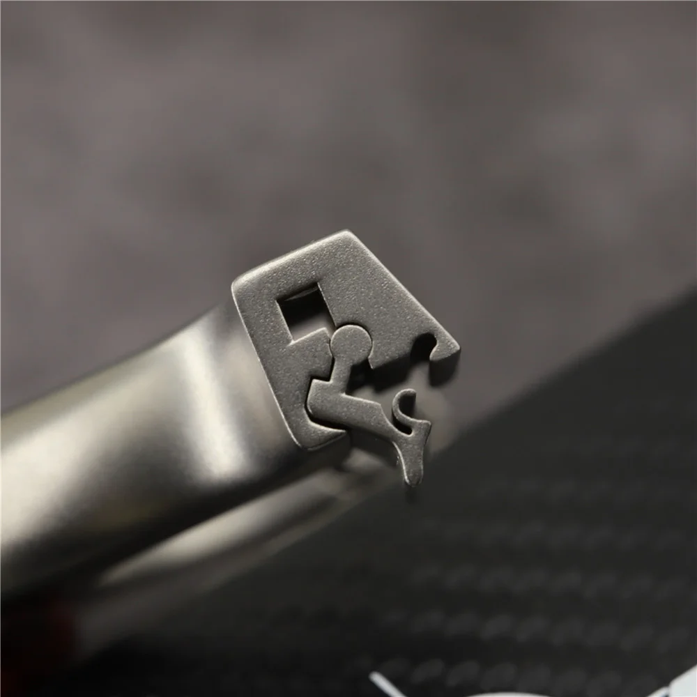 Snipersling Slingshots SMaverick Titanium Slingshot With Latest None