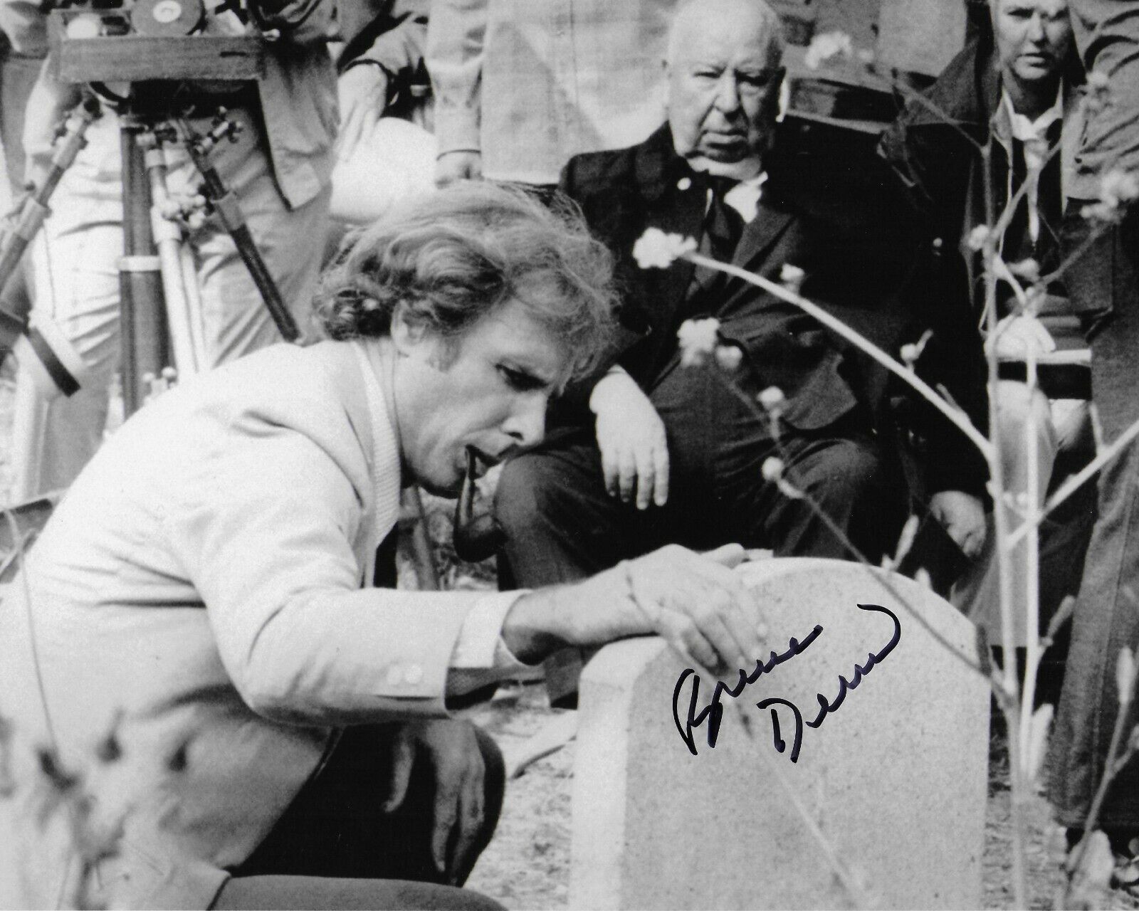 Bruce Dern Family Plot Original Autographed 8X10 Photo Poster painting signed at Hollywood Show