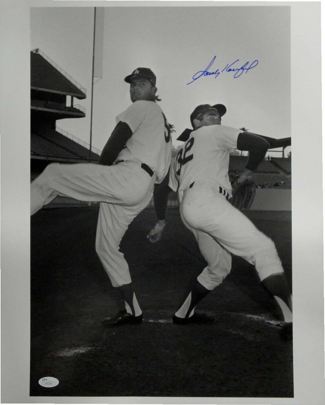 Sandy Koufax Hand Signed Autographed 16X20 Photo Poster painting Dodgers Don Drysdale JSA XX/ 32