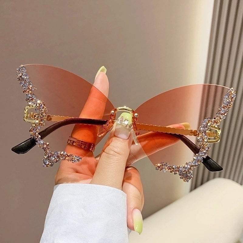 Elegant Modern Style Butterfly Pc Butterfly Frame Diamond Frameless Women’s Sunglasses