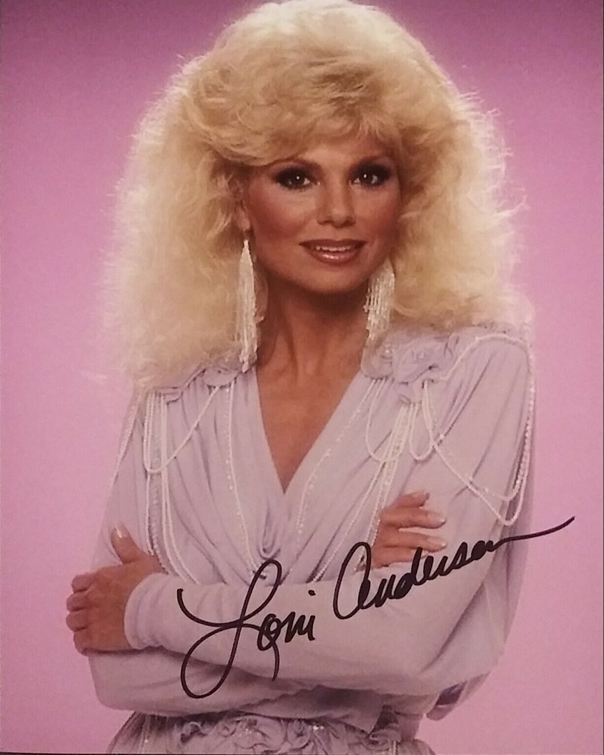 Loni Anderson signed 8x10