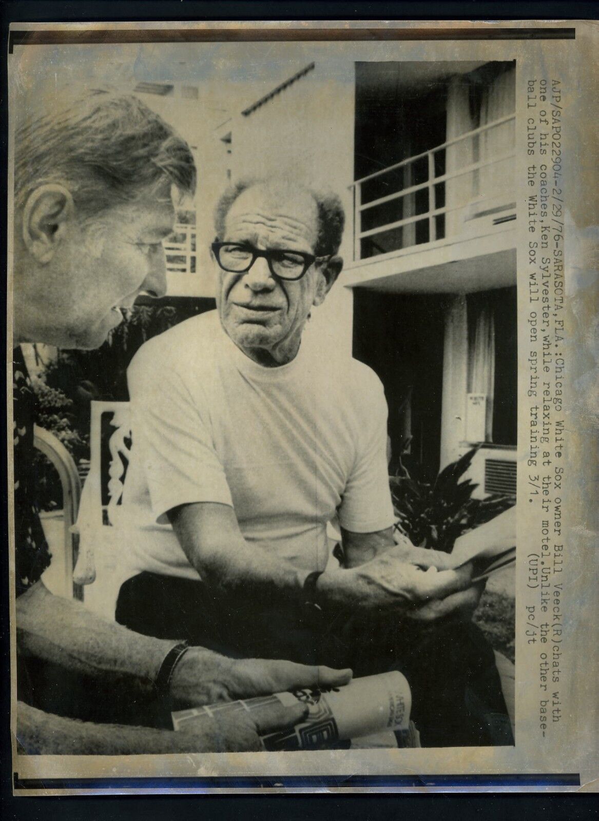 Bill Veeck & Ken Sylvester 1976 Press Wire Photo Poster painting Chicago White Sox