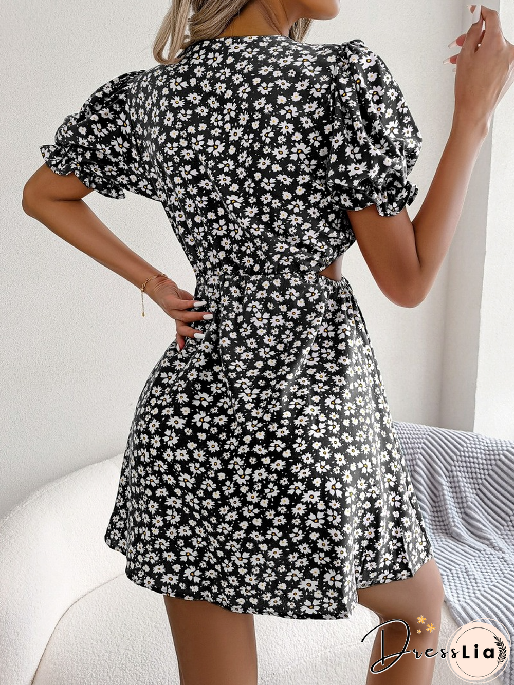 Elegant Floral Print Dress Women Summer Dresses New Casual Hollow Out Lace-up V-neck Short Puff Sleeve Mini Dress
