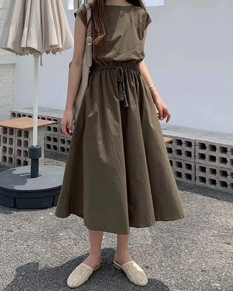 Solid color sleeveless casual dress
