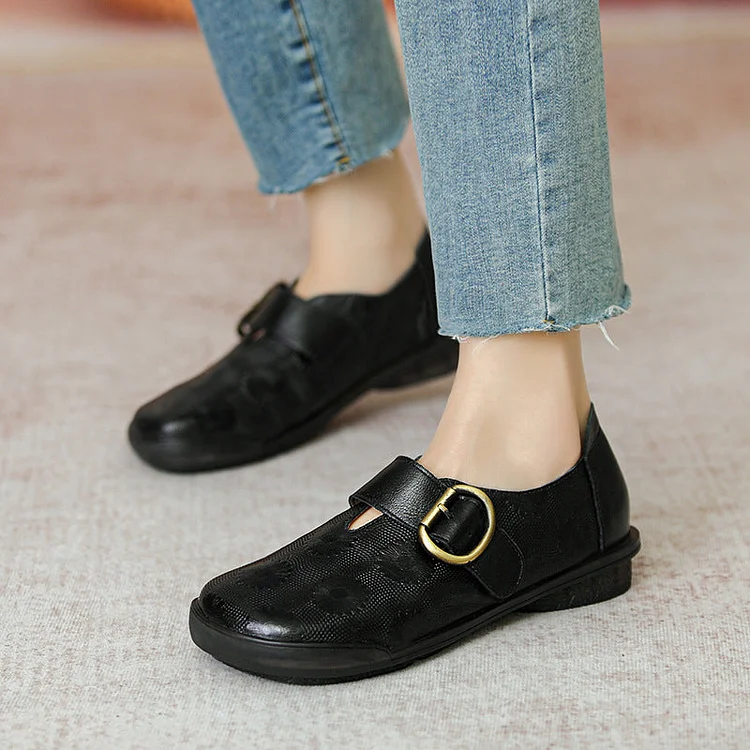 Women Retro Leather Bickled Flat Casual Shoes