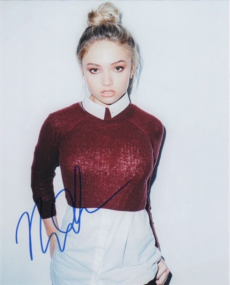 Natalie Alyn Lind Cute Goldbergs Autographed Signed 8x10 Photo Poster painting COA #14