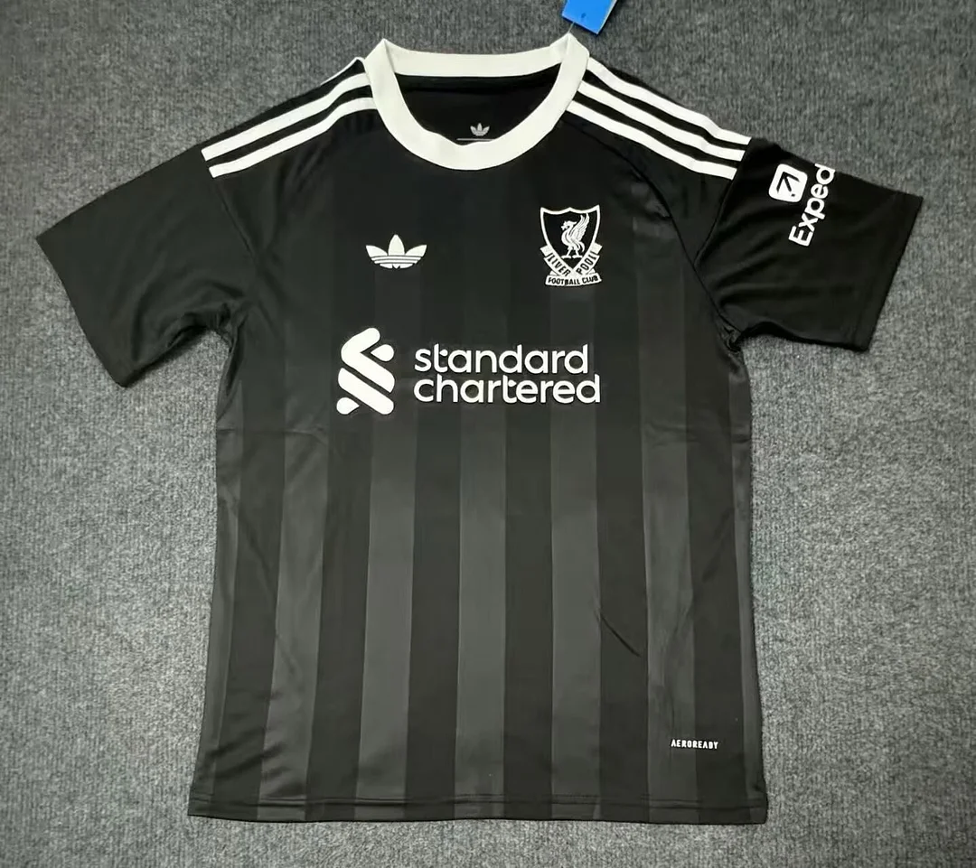 25/26 Liverpool Goalkeeper Black Football Shirt Thai Quality