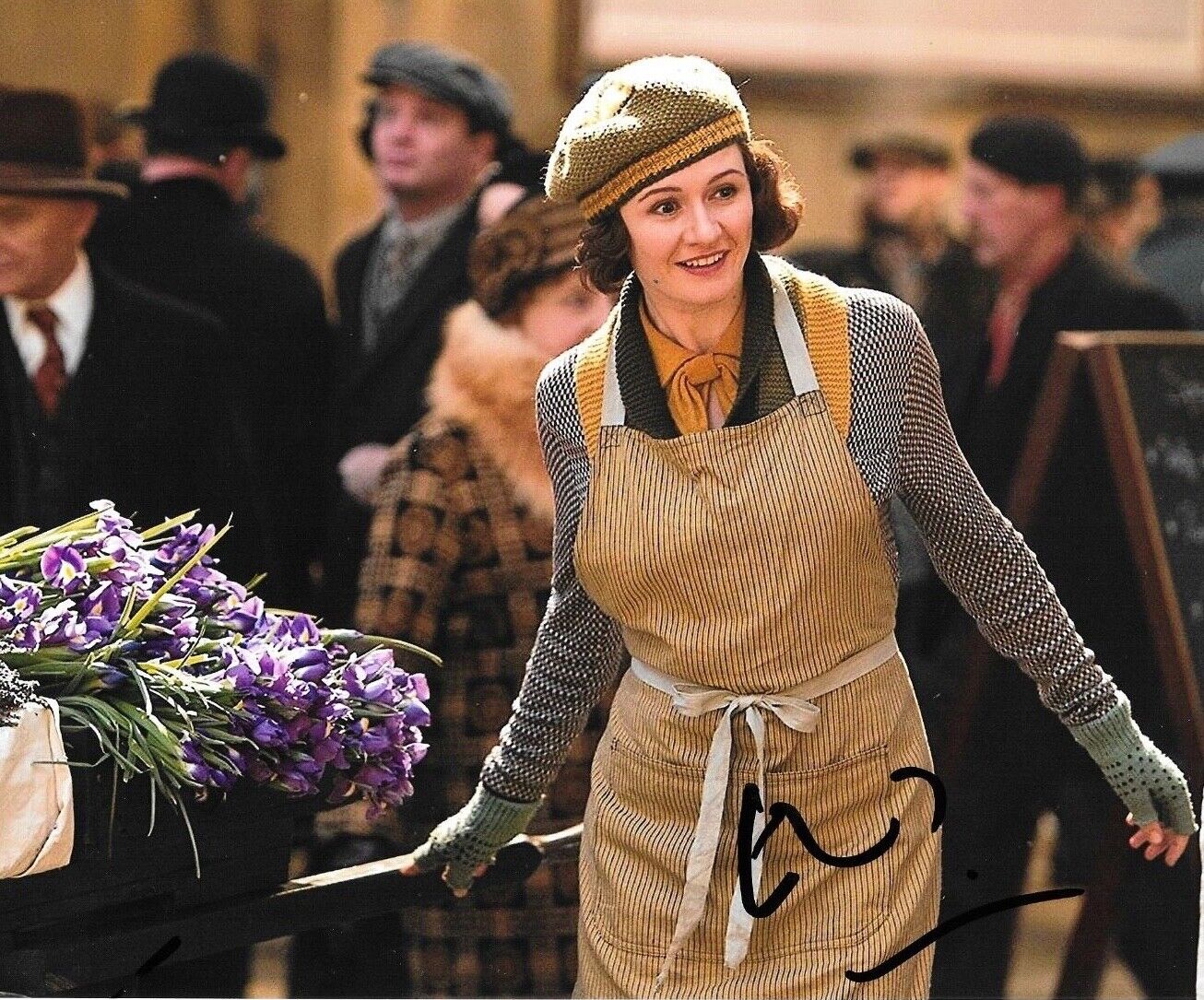 * EMILY MORTIMER * signed 8x10 Photo Poster painting * MARY POPPINS RETURNS * COA * 2