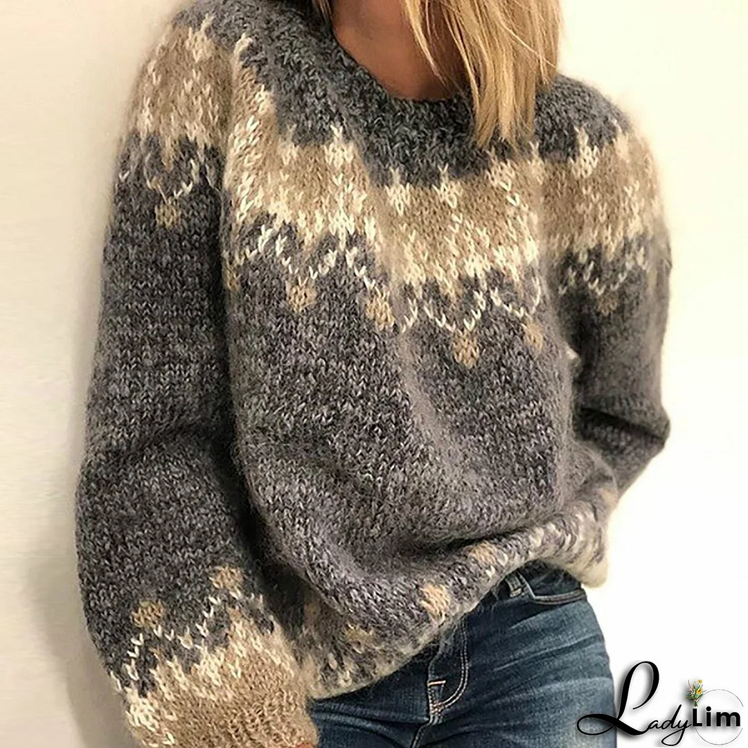 Relaxed and Timeless winter Pullover