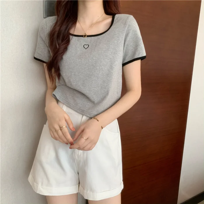 Uveng Uveng Embroidery T-Shirt Female Ins Tide Short Hot Girl Slim Pure Desire Wind Slim Short Sleeved Shirt 2024 Summer New