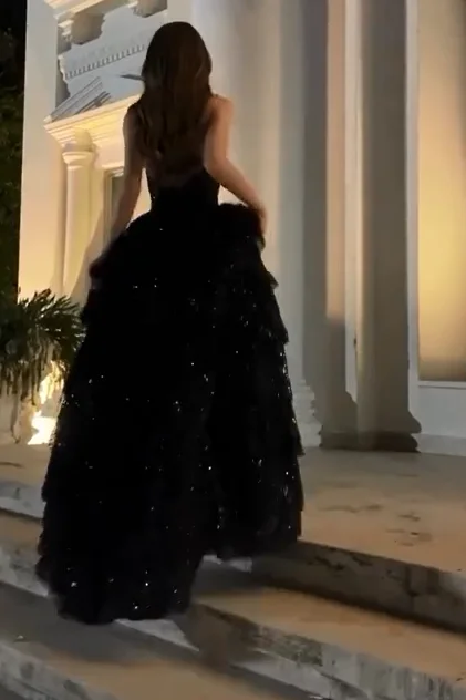 Daisda Stunning Black Sequins Sleeveless Strapless Split Long Prom Dress with Ruffles Daisda Stunning Black Sequins Sleeveless Strapless Split Long Prom Dress with Ruffles