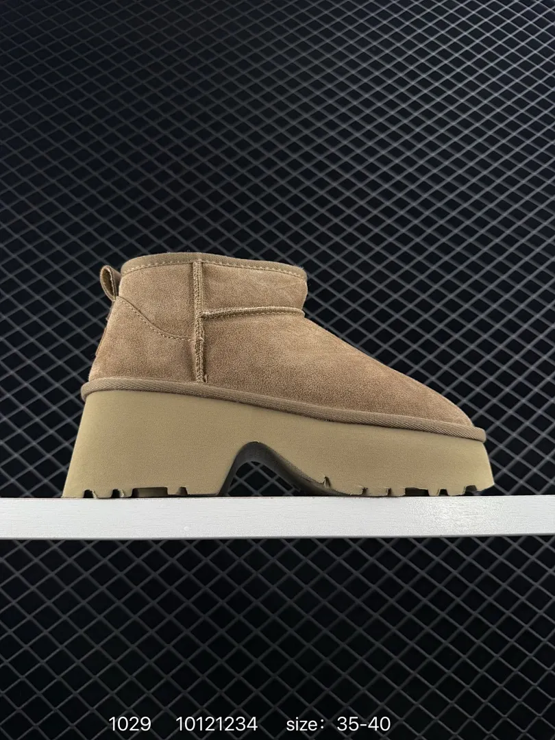 Top quality Winter and autumn sheepskin one-piece snow boots