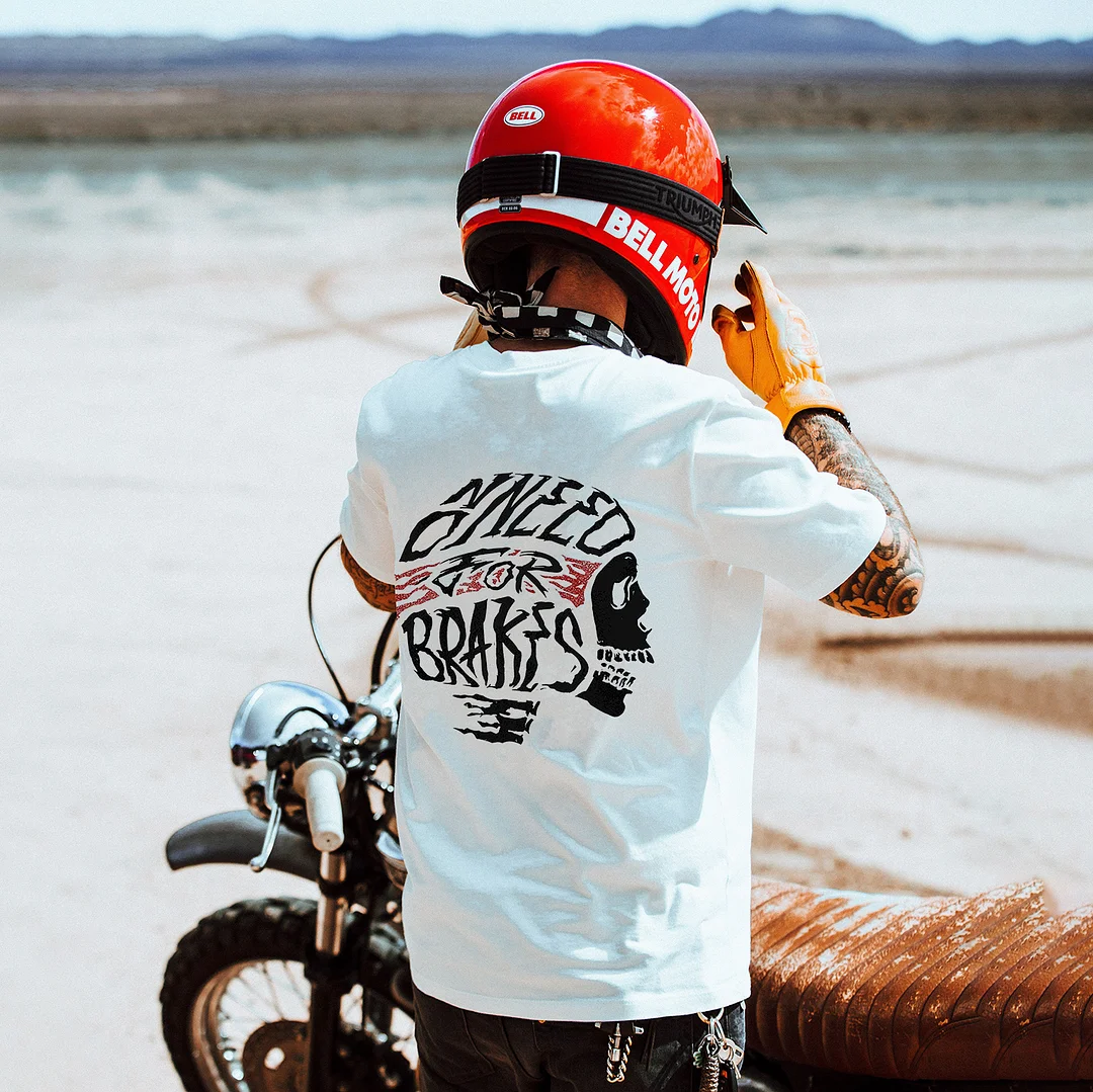 NO NEED FOR BRAKES Skull with Helmet Graphic White Print T-shirt