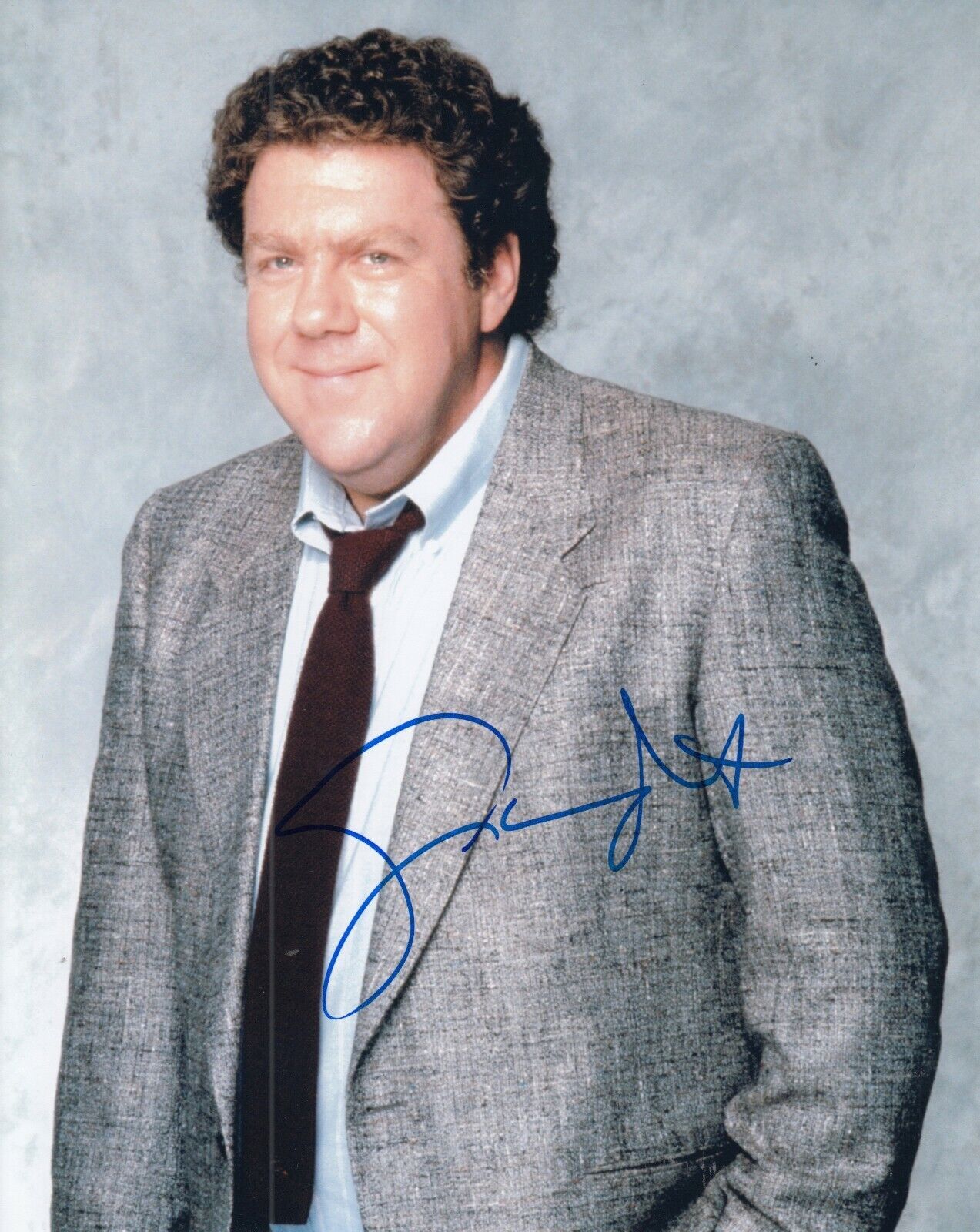 GEORGE WENDT signed (CHEERS) Norm Peterson TV SHOW 8X10 autograph Photo Poster painting W/COA #4