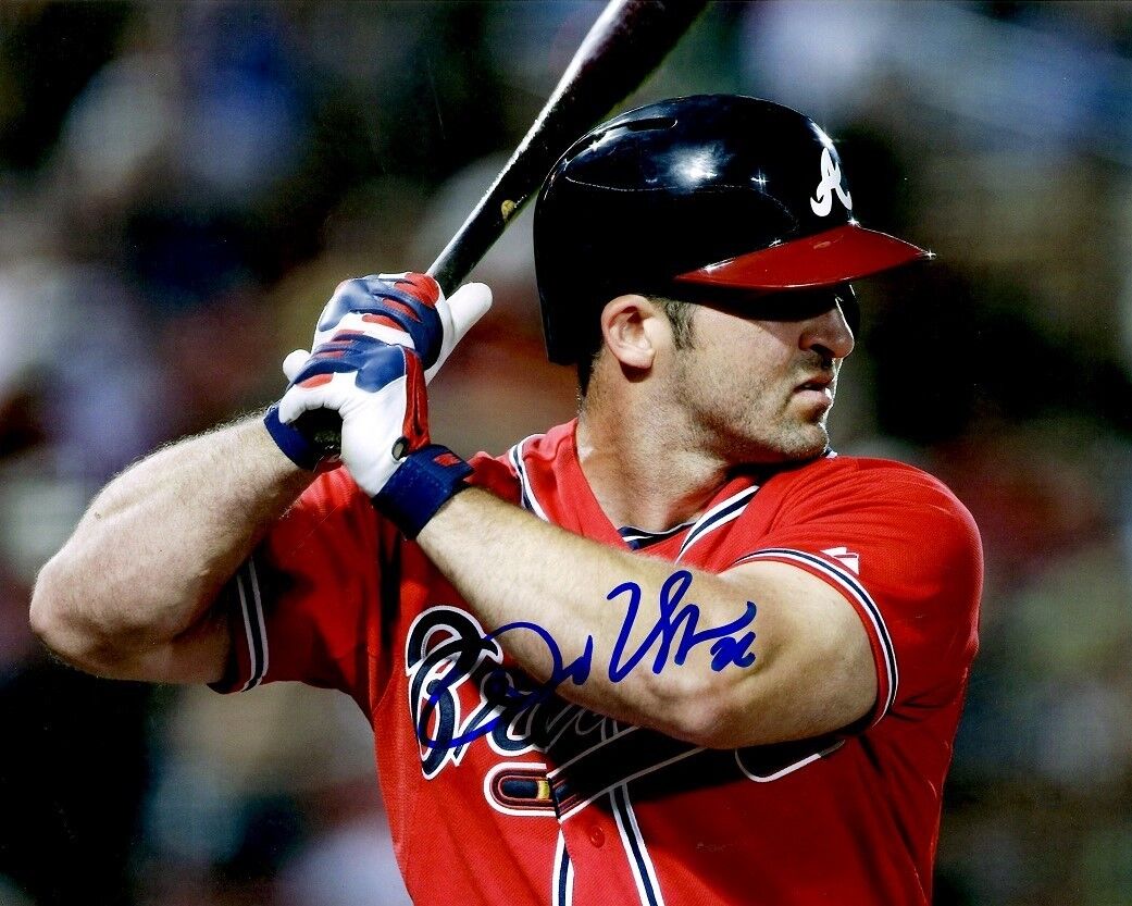 Signed 8x10 DAN UGGLA Atlanta Braves Photo Poster painting - COA