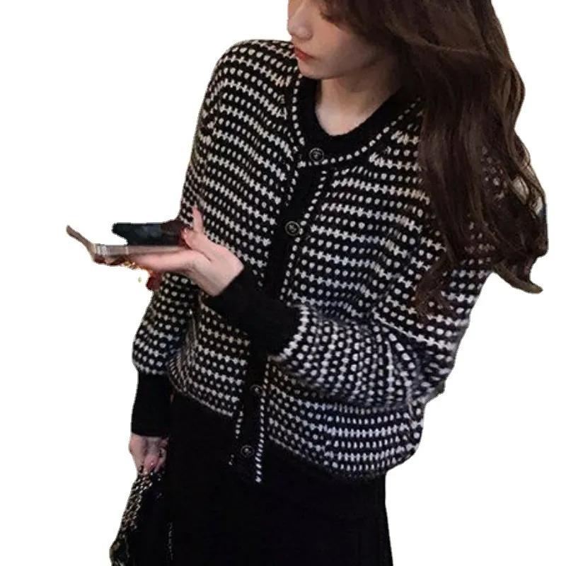 Churchf Churchf Small Sweet Wind Sweater Coat Women's Wear Early Spring 2024 New Gentle Socialite Wind Outside The Knit Cardigan Top