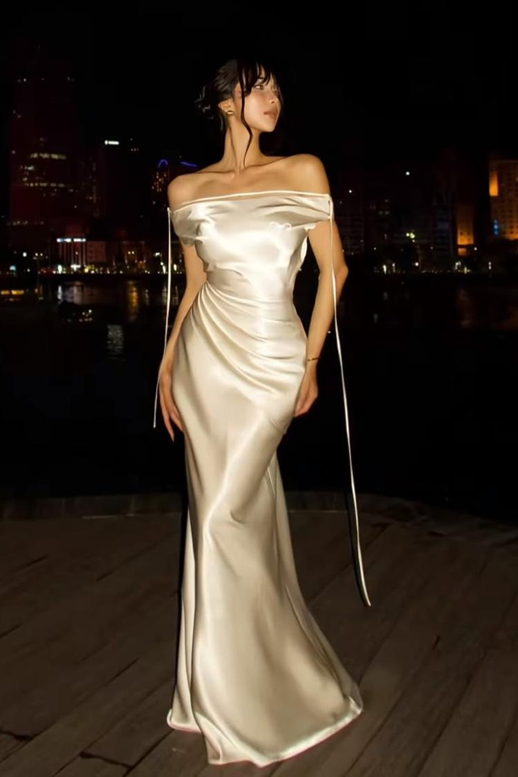 Ivory Satin Strapless Sleeveless Long Mermaid Prom Dress With Belts And Pleated | YQ0051 Wellcucu