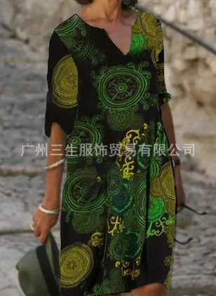 2021 new color matching printed patchwork V-neck loose bamboo retro literary round neck five-point sleeve plus size dress
