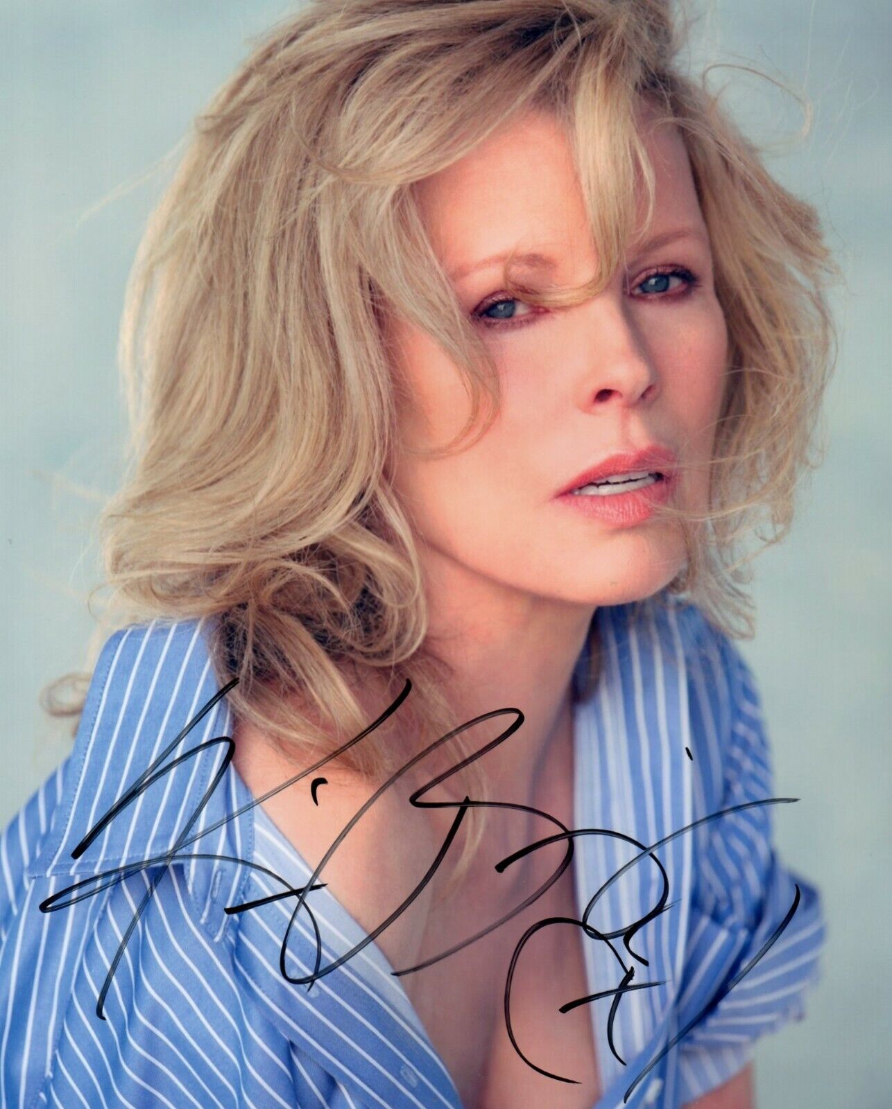 Autographed Kim Basinger signed 8 x 10 Photo Poster painting