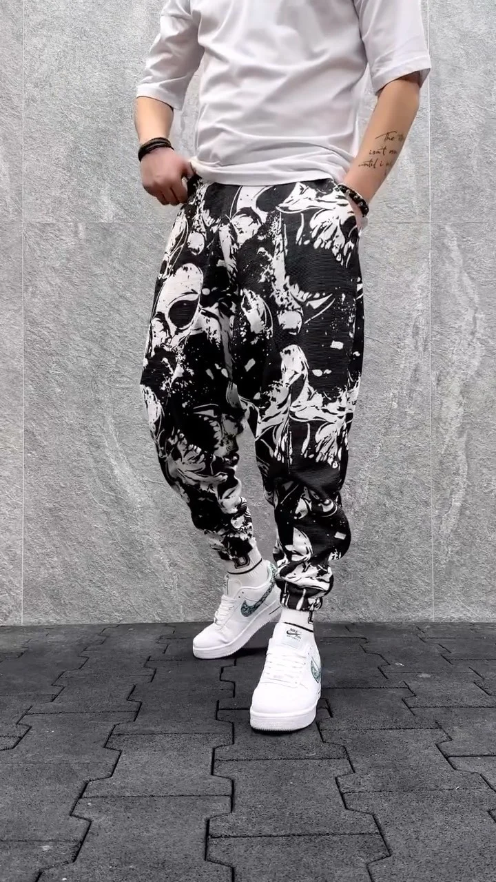 Skull Print Men's Jogger Pants