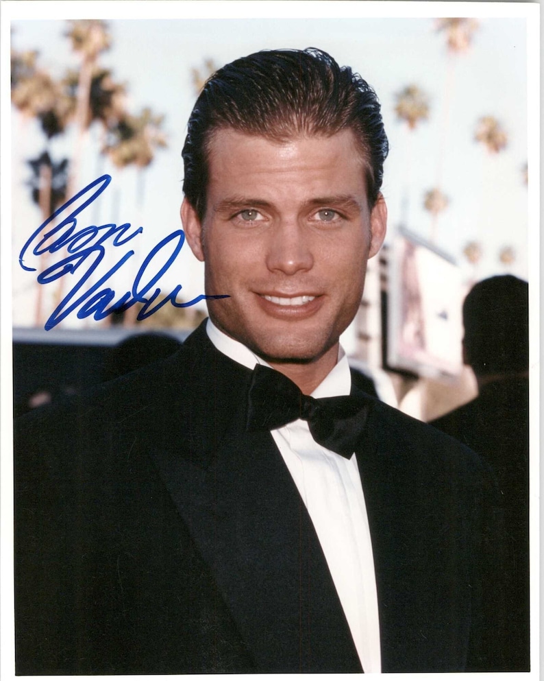 Casper Van Dien Signed Autographed Glossy 8x10 Photo Poster painting - COA Matching Holograms