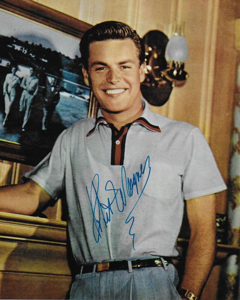 Robert Wagner Original 8X10 Photo Poster painting #13 signed in person at Hollywood Show