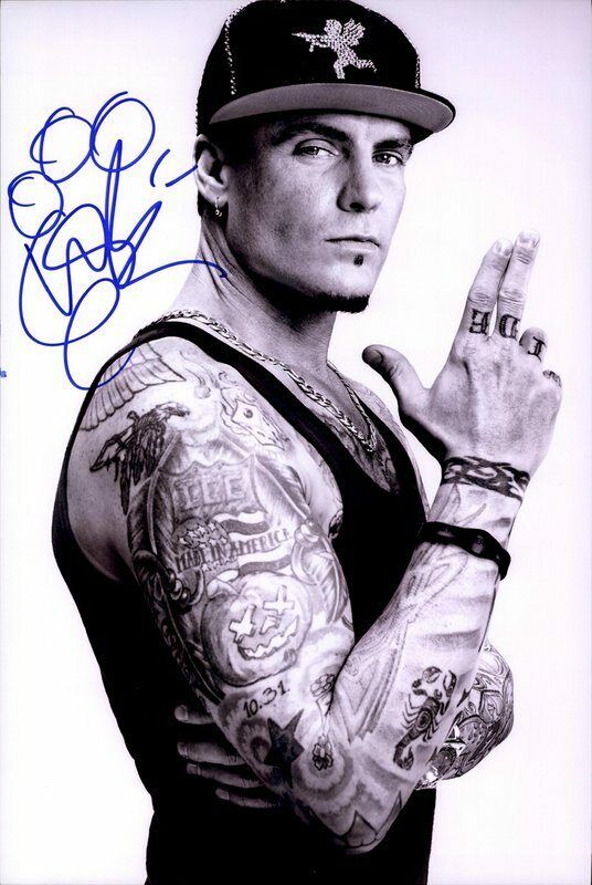 Vanilla Ice authentic signed RAPPER 10x15 Photo Poster painting W/ Certificate Autographed (B15)