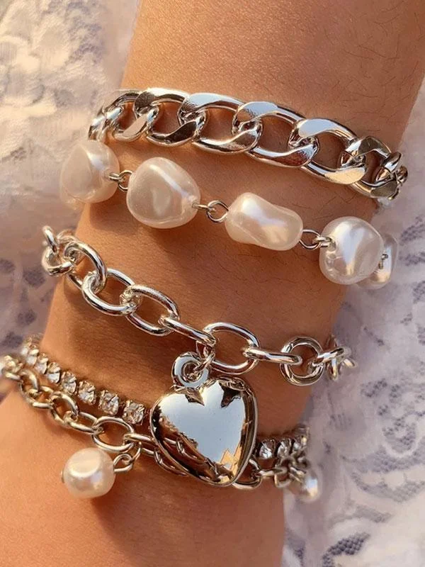 Pearl heart necklace
