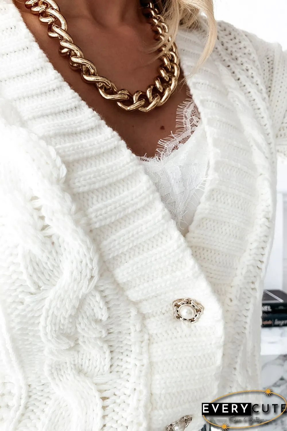 White Buttons Weave Knit Cardigan