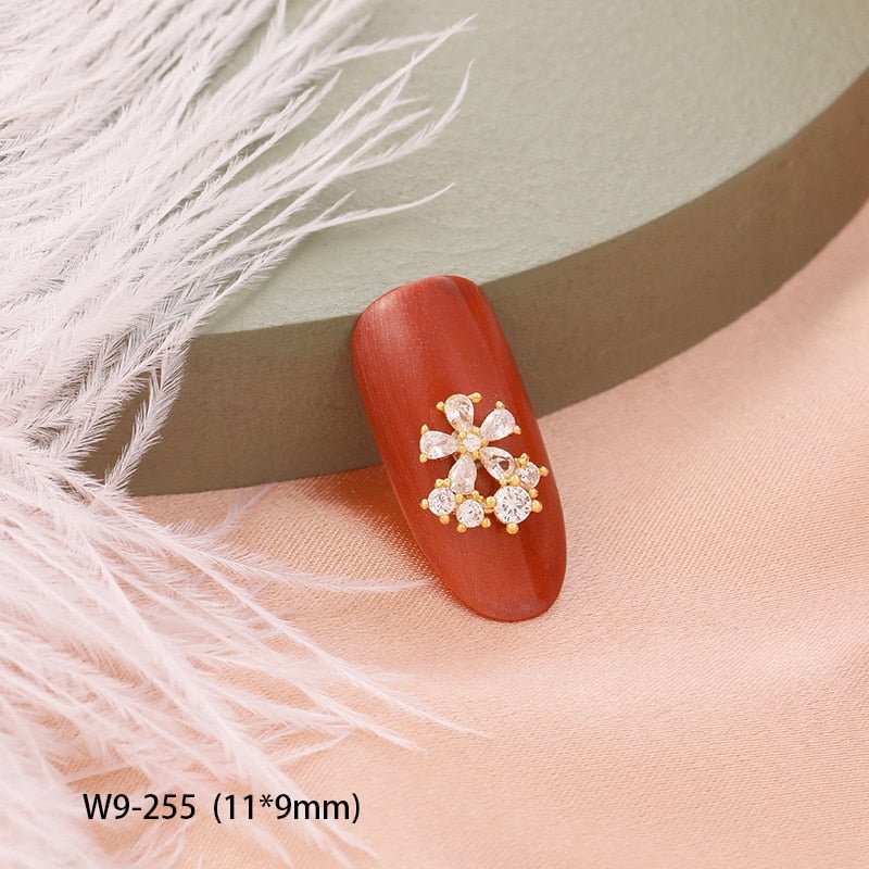 2pcs 2021 New 3D Metal Zircon Nail Art Jewelry Top Zircon Crystal Manicure Zircon Diamond Pendant Japanese Nail Decoration