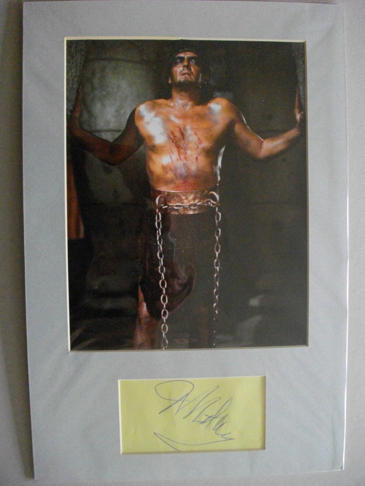 VICTOR MATURE AUTOGRAPHED MOUNT SAMSON & DELILAH