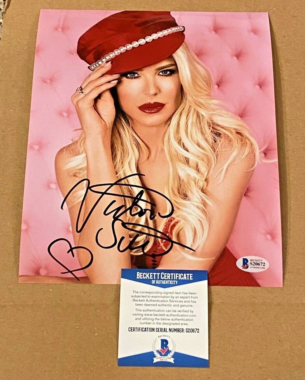 VICTORIA SILVSTEDT SIGNED 8X10 Photo Poster painting BECKETT CERTIFIED MODEL