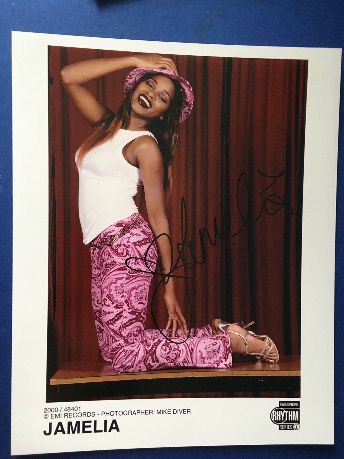 JAMELIA - SINGER / SONGWRITER & TV PRESENTER - EXCELLENT SIGNED COLOUR Photo Poster painting