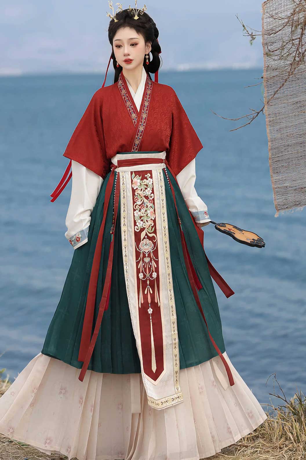 Song dynasty hanfu high waisted pleated skirt with bixi- chuanxiao 春晓 Stupa Stones