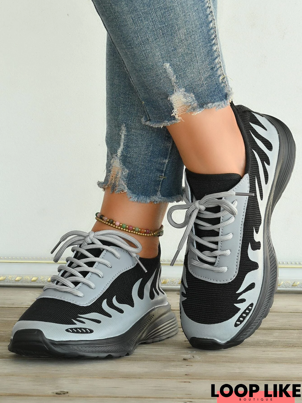 Breathable Color Block Lace-Up Sports Sneakers