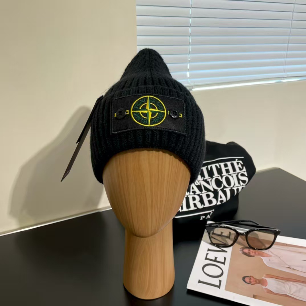 STONEISLAND EMBROIDERED CUFFED KNIT HAT