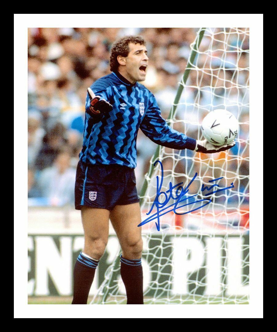 Peter Shilton - England Autographed Signed & Framed Photo Poster painting