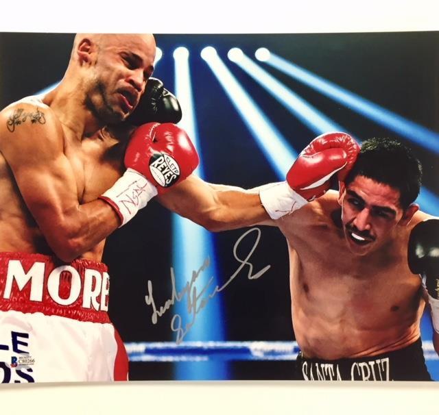 WBC World Champion LEO SANTA CRUZ Autograph Signed 11x14 Photo Poster painting ~ BAS Beckett COA