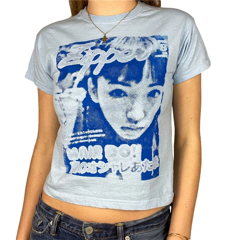 Xingqing Gothic Portrait Print T-shirt Aesthetic Short Sleevle Sweats Tees Harajuku Streetwear White Crop Top Women Clothes