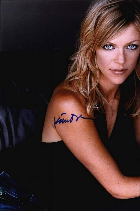 Kaitlin Olson authentic signed celebrity 10x15 Photo Poster painting W/Cert Autographed A0006