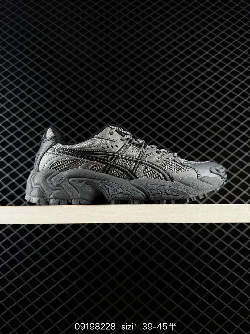 Comfortable Anti-Slip Wear-Resistant Low-Top Casual Running Shoes