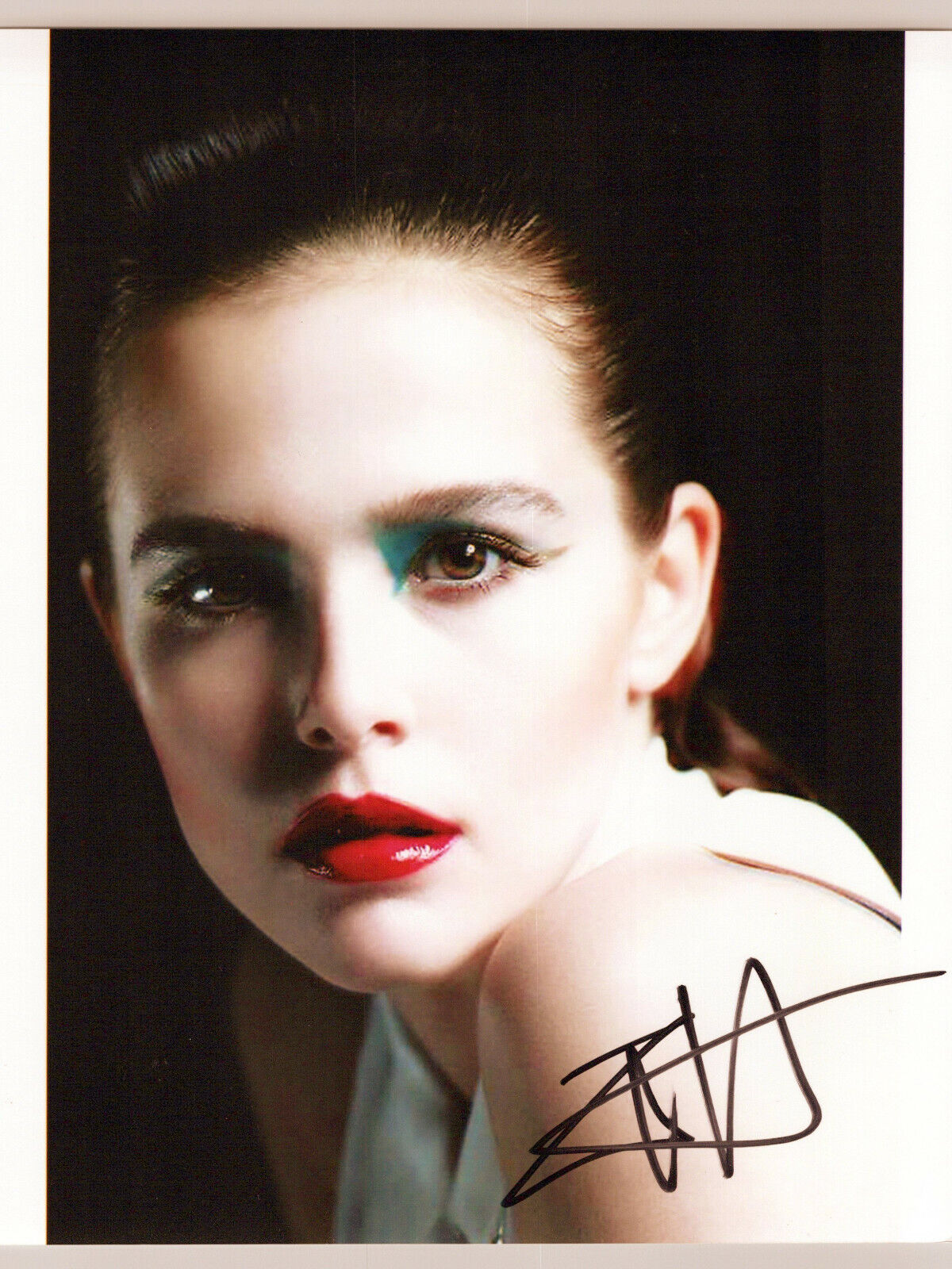 Zoey Deutch glamour shot autographed Photo Poster painting signed 8x10 #14