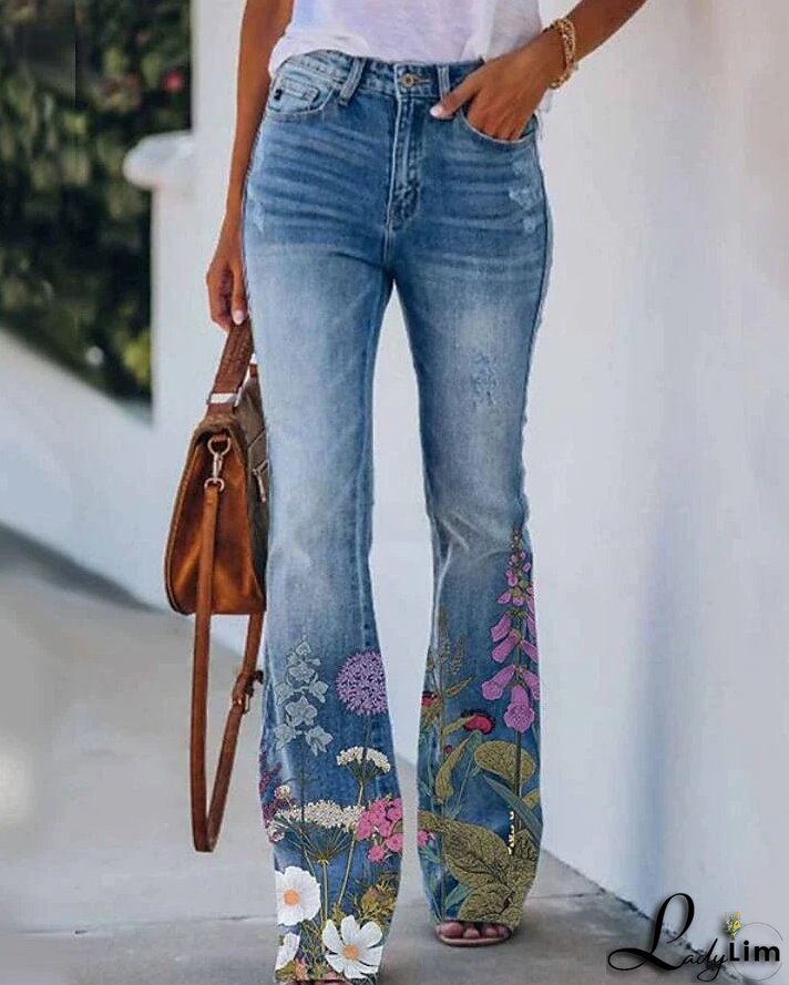 Stylish Women's High-Waisted Bootcut Flare Jeans with Side Pockets