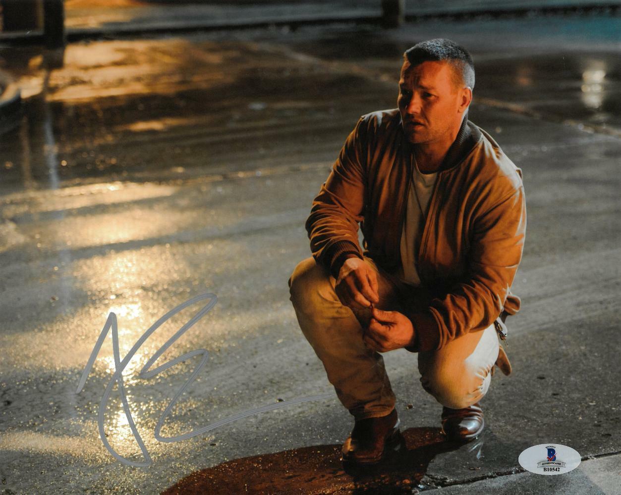 Joel Edgerton Signed Midnight Special Autographed 8x10 Photo Poster painting BECKETT #B10542