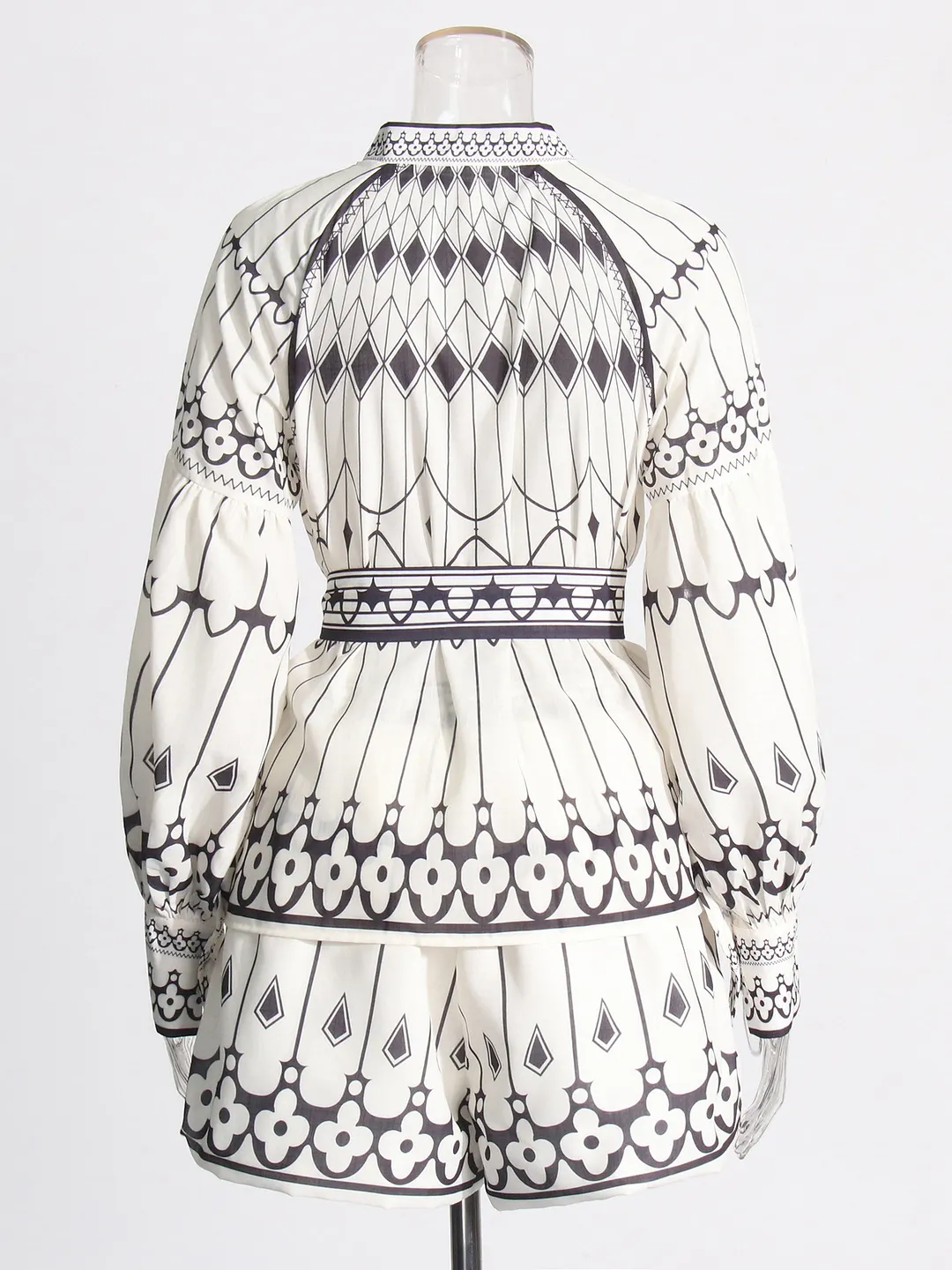 Brownm Holiday Leisure Wind 2025 Spring New Fashion Design Collar Lantern Sleeve Shirt Shorts Suit Woman