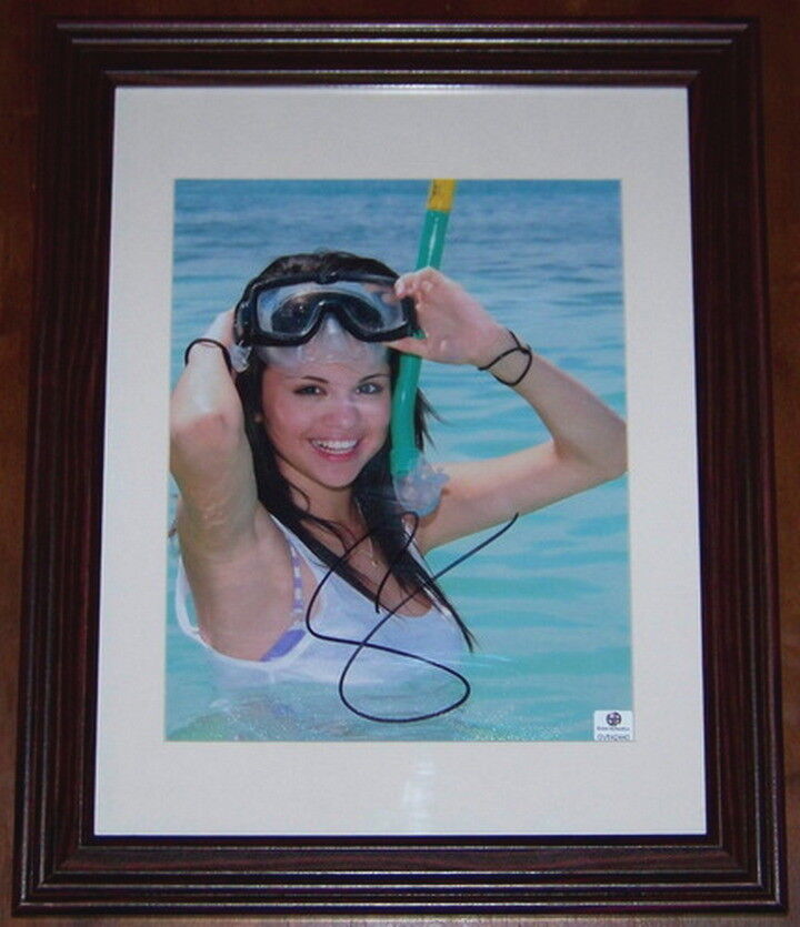ONE TIME SALE! Selena Gomez Signed Autographed Framed 8x10 Photo Poster painting GV GA GAI COA!