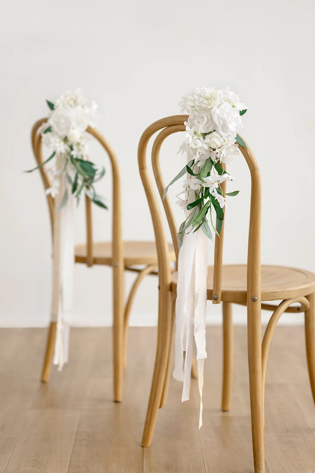 Aisle & Chair Decor in White & Sage