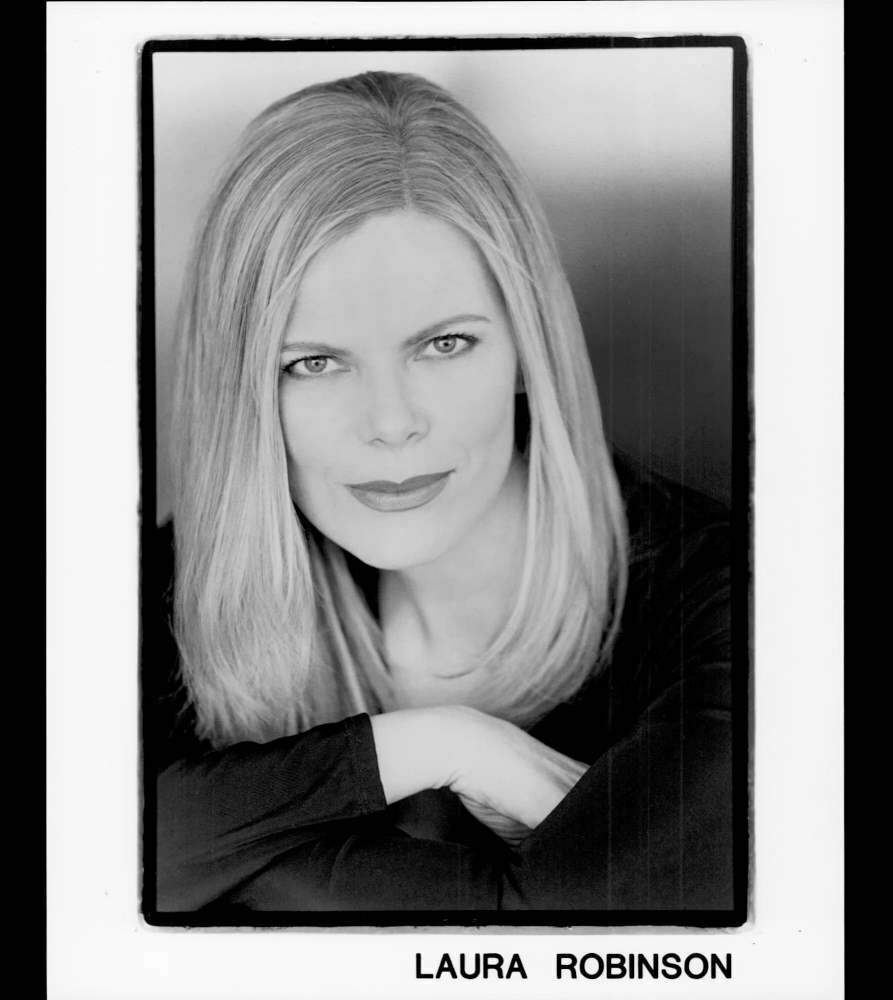 LAURA ROBINSON - 8x10 Headshot Photo Poster painting w/ Resume - Night Heat