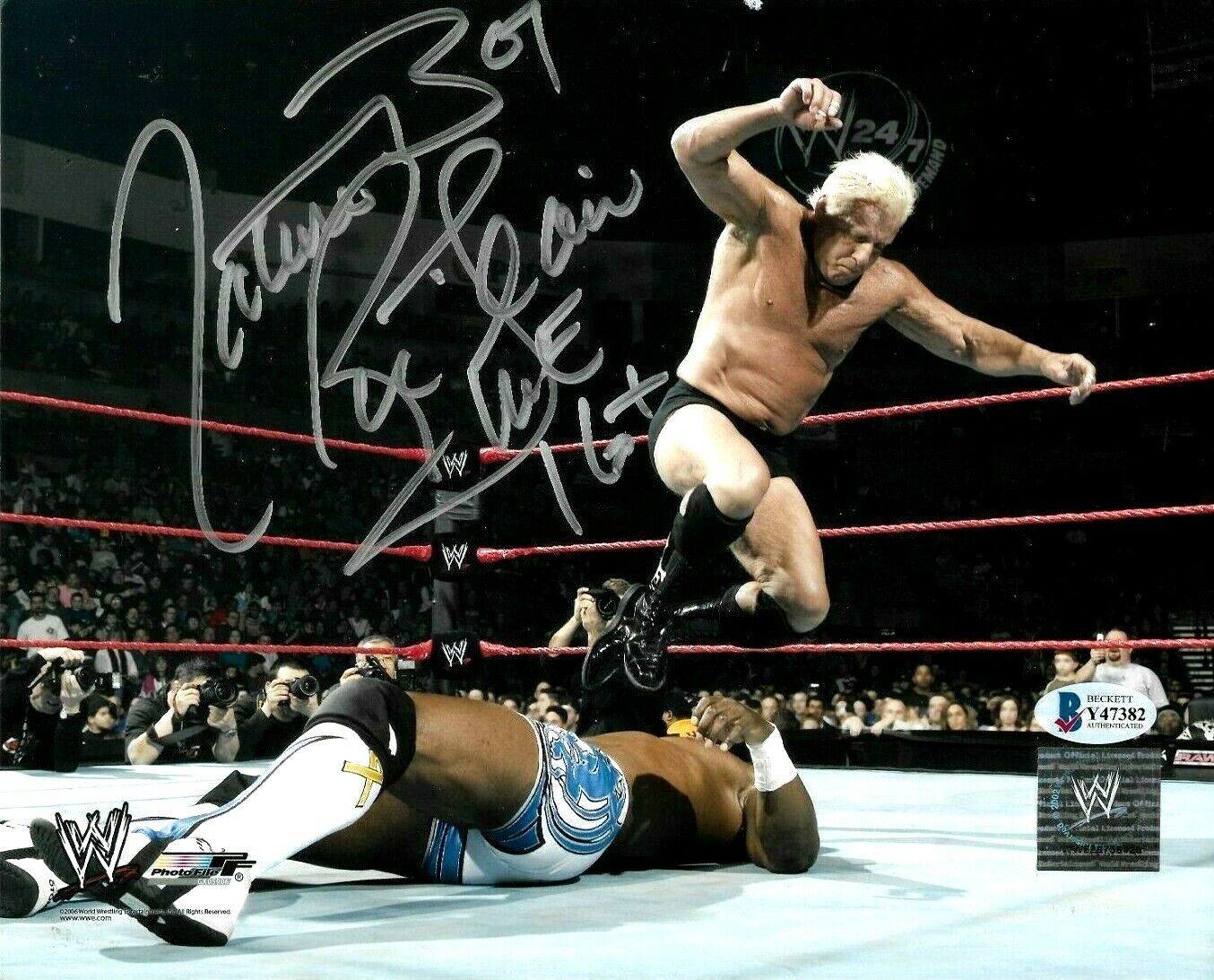 WWE RIC FLAIR HAND SIGNED AUTOGRAPHED 8X10 WRESTLING Photo Poster painting WITH BECKETT COA 21