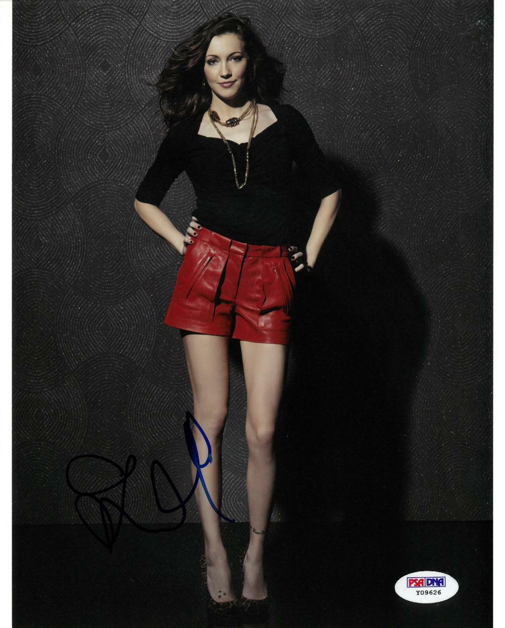 Katie Cassidy Signed Authentic Autographed 8x10 Photo Poster painting PSA/DNA #Y09626